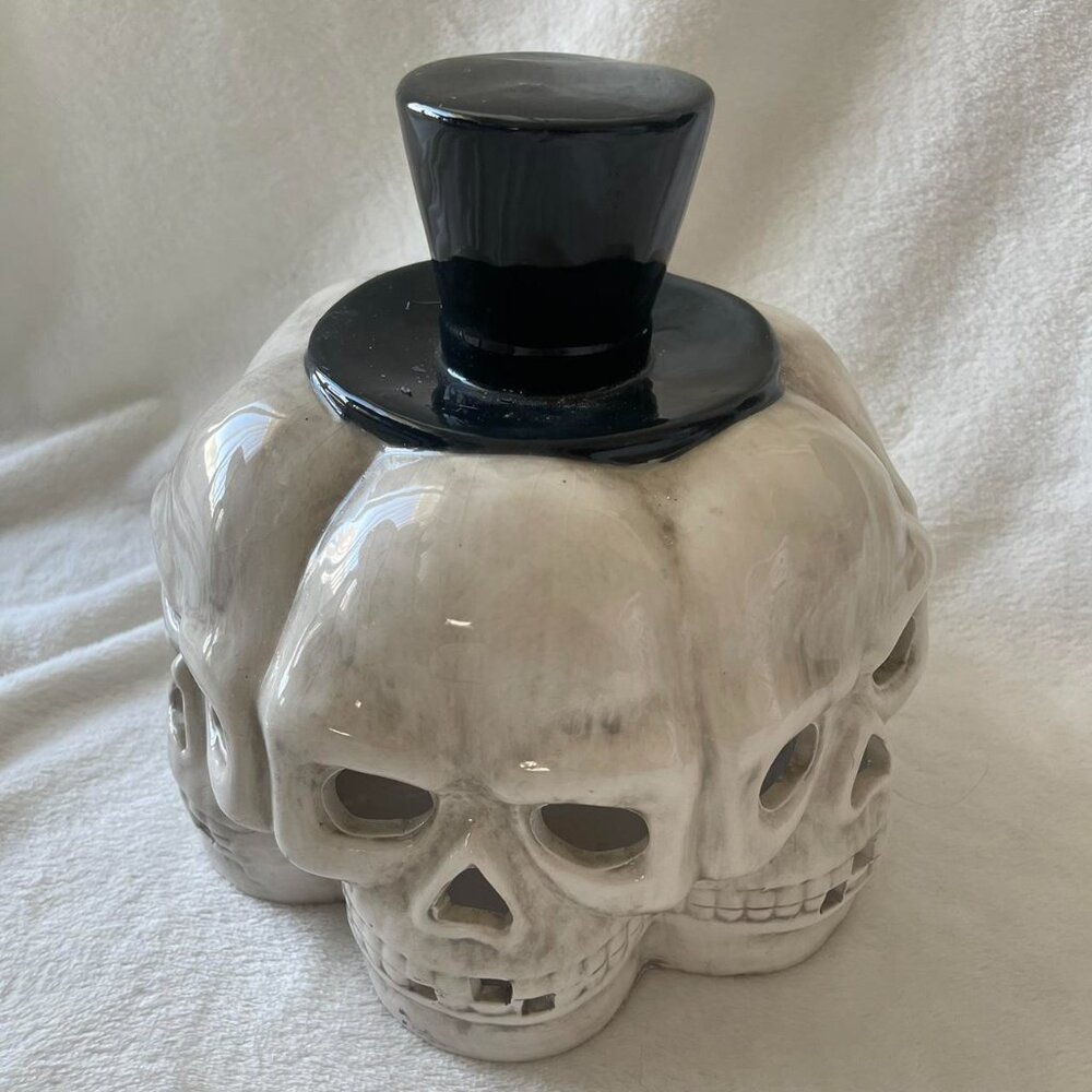 Halloween unique skull pumpkin candle holder with black top hat - Picture 2 of 5